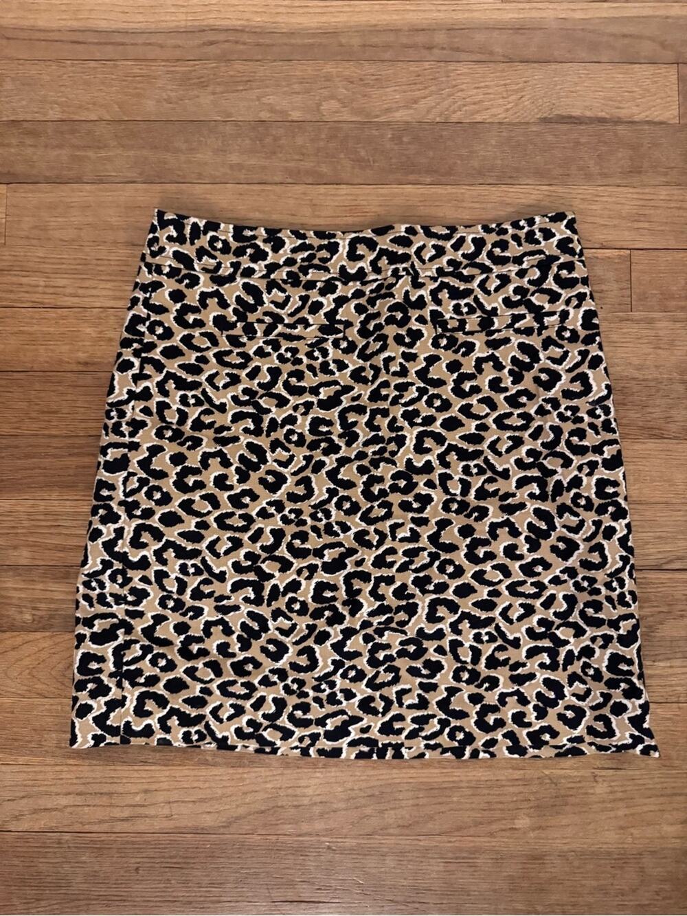 Talbots Women's Leopard Print Knee Length Pencil Skirt - Size 4P